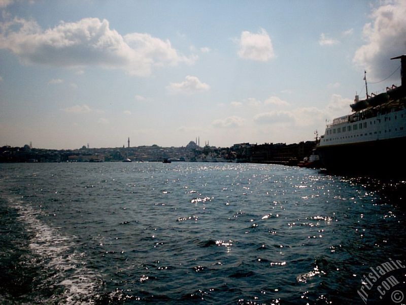 Denizden Karak�y sahiline bak��.
