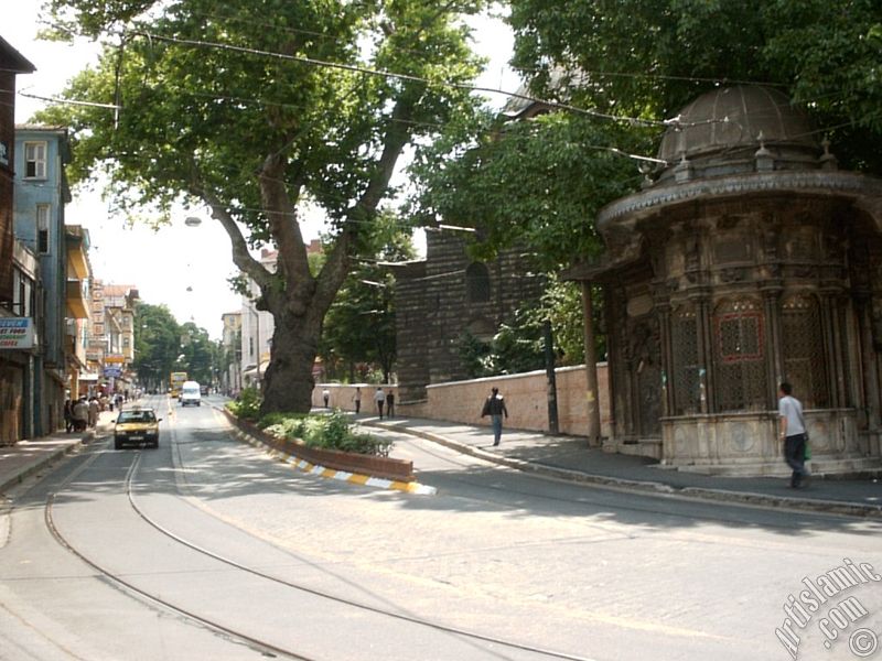 �stanbul`da G�lhane Park�`n�n �n�nden Sultan Ahmet y�n�ne do�ru bak��.
