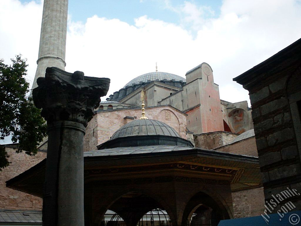 �stanbul Sultanahmet`te Ayasofya Camisi.

