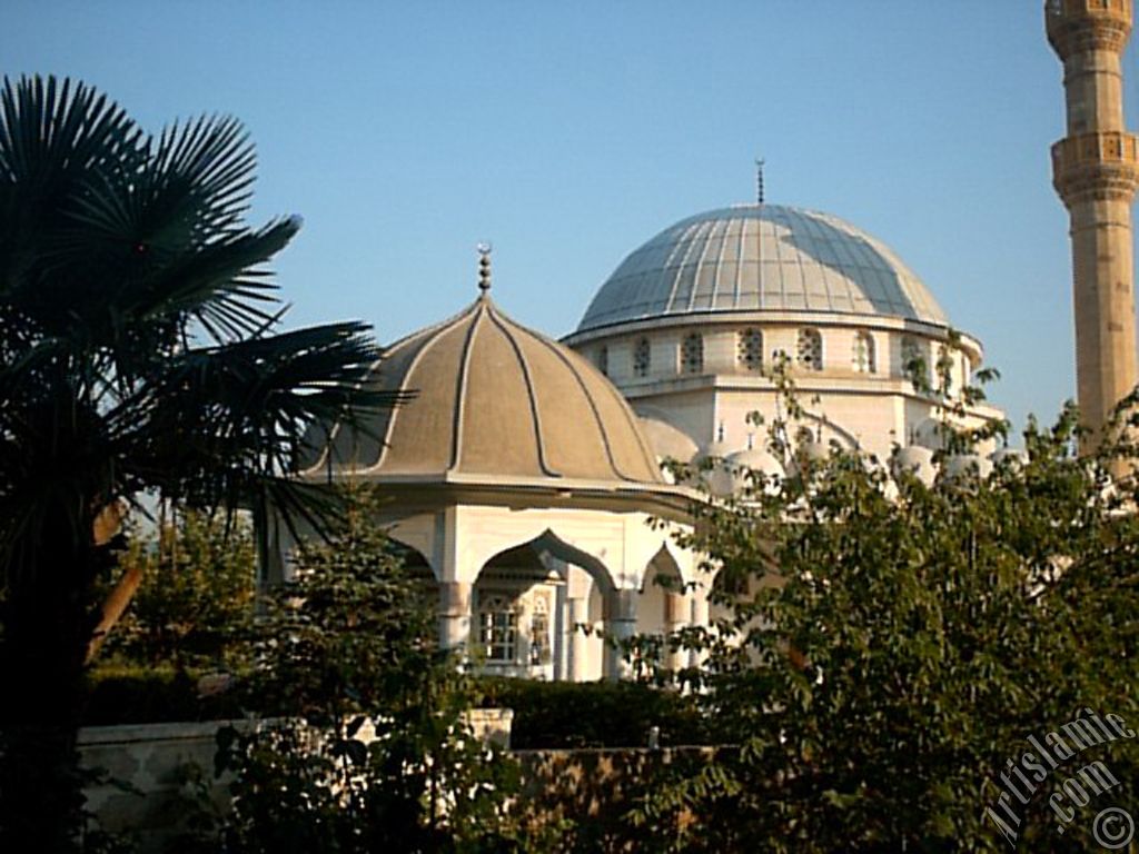 Yalova ilimizdeki G�k�edere K�y�`nde bulunan Ensar Camisi`nden bir g�r�nt�.
